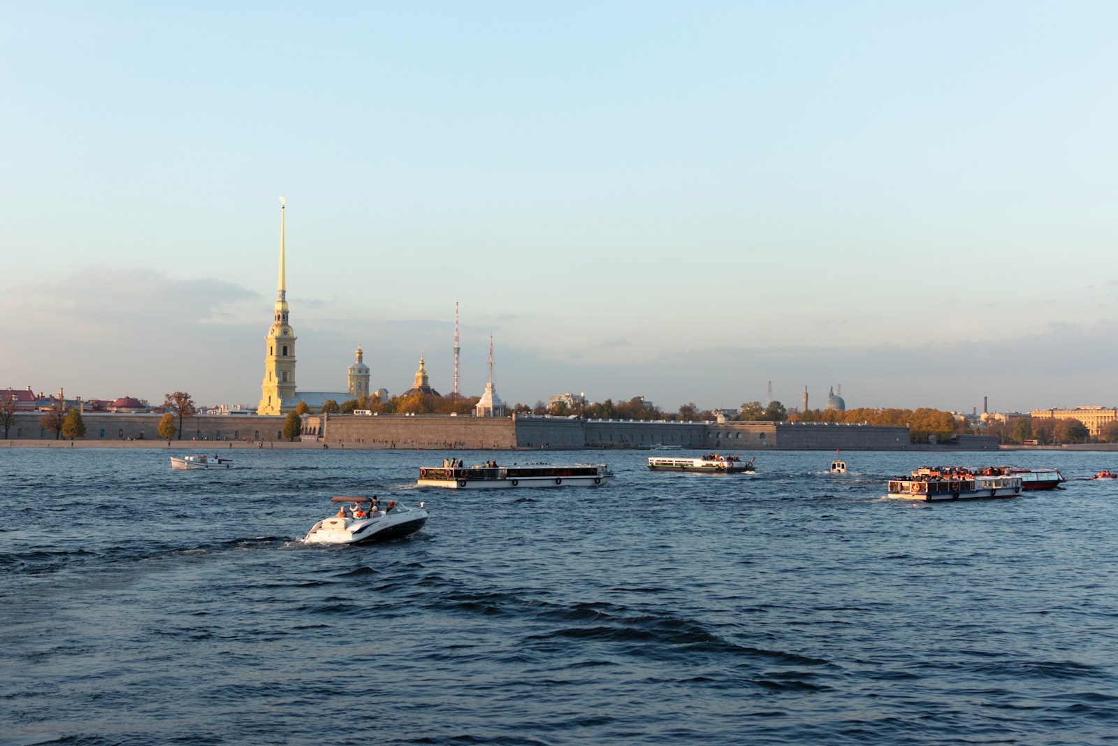 Saint Petersburg rivers and bridges near the Russian language school